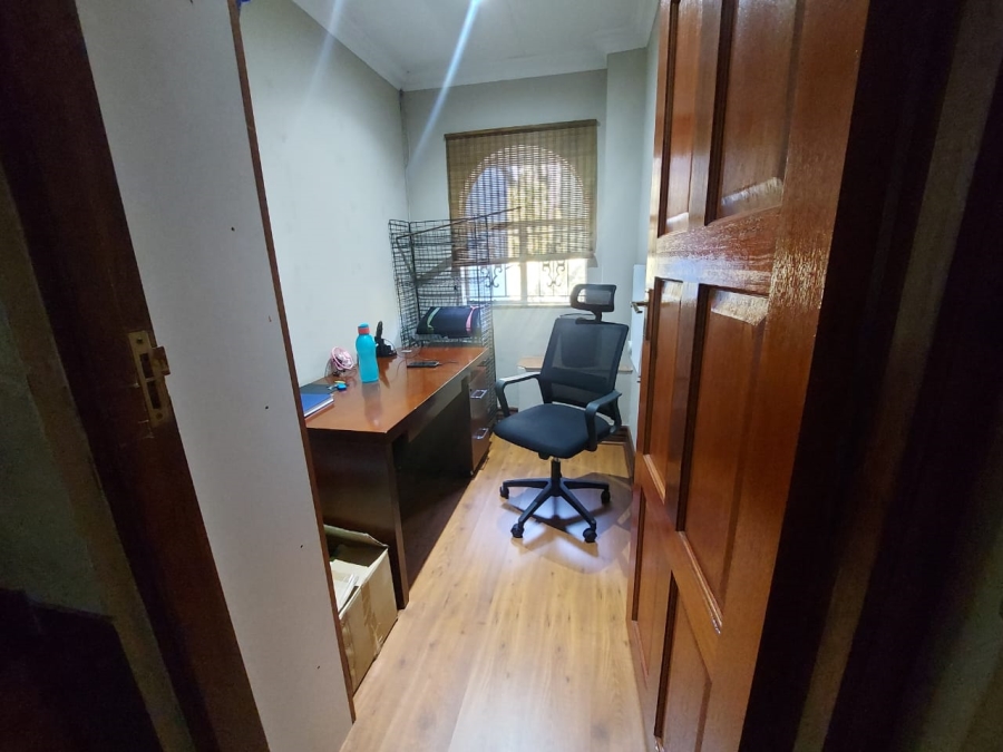 Commercial Property for Sale in Moreleta Park Gauteng