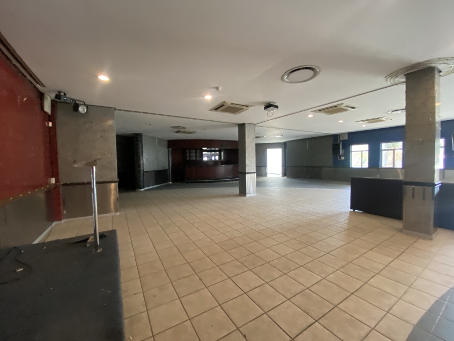 To Let commercial Property for Rent in Longmeadow Gauteng
