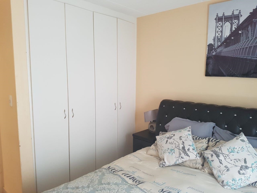 To Let 2 Bedroom Property for Rent in Ormonde Gauteng