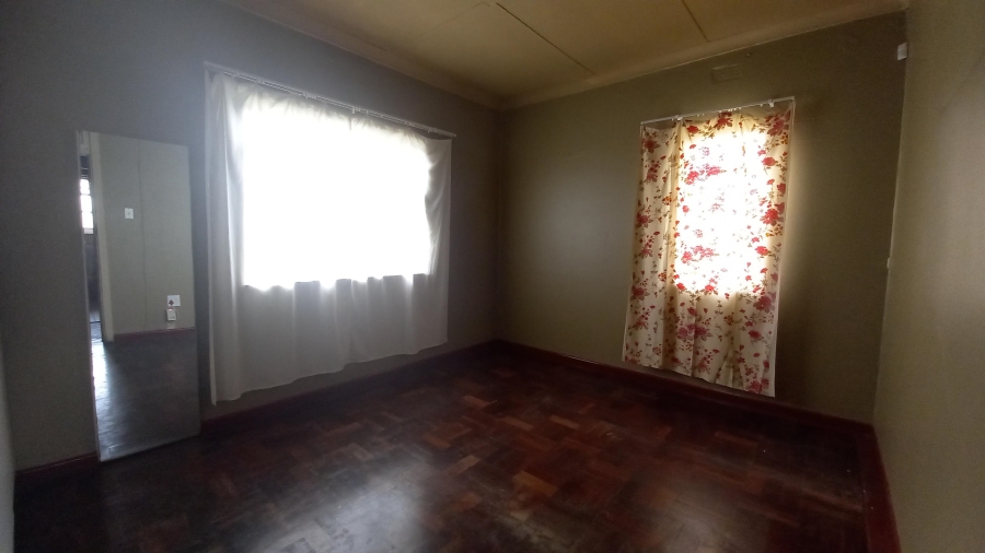 To Let 2 Bedroom Property for Rent in South Hills Gauteng