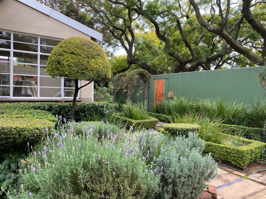 5 Bedroom Property for Sale in Riviera Gauteng