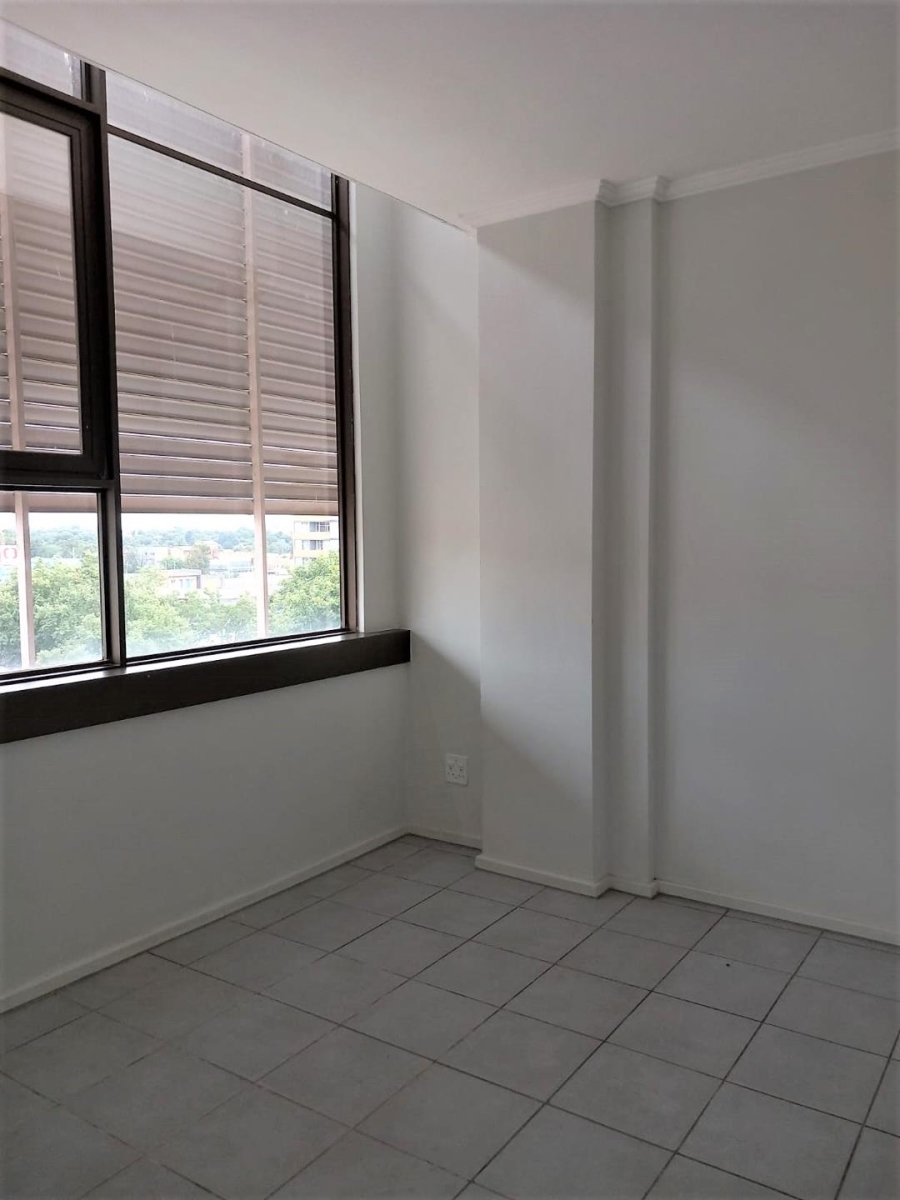 To Let 2 Bedroom Property for Rent in Florida Gauteng
