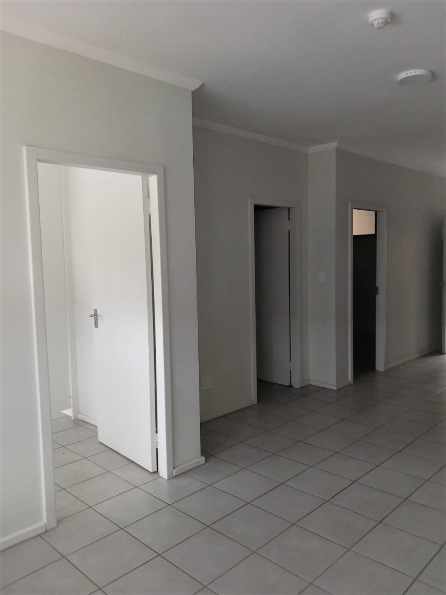 To Let 2 Bedroom Property for Rent in Florida Gauteng