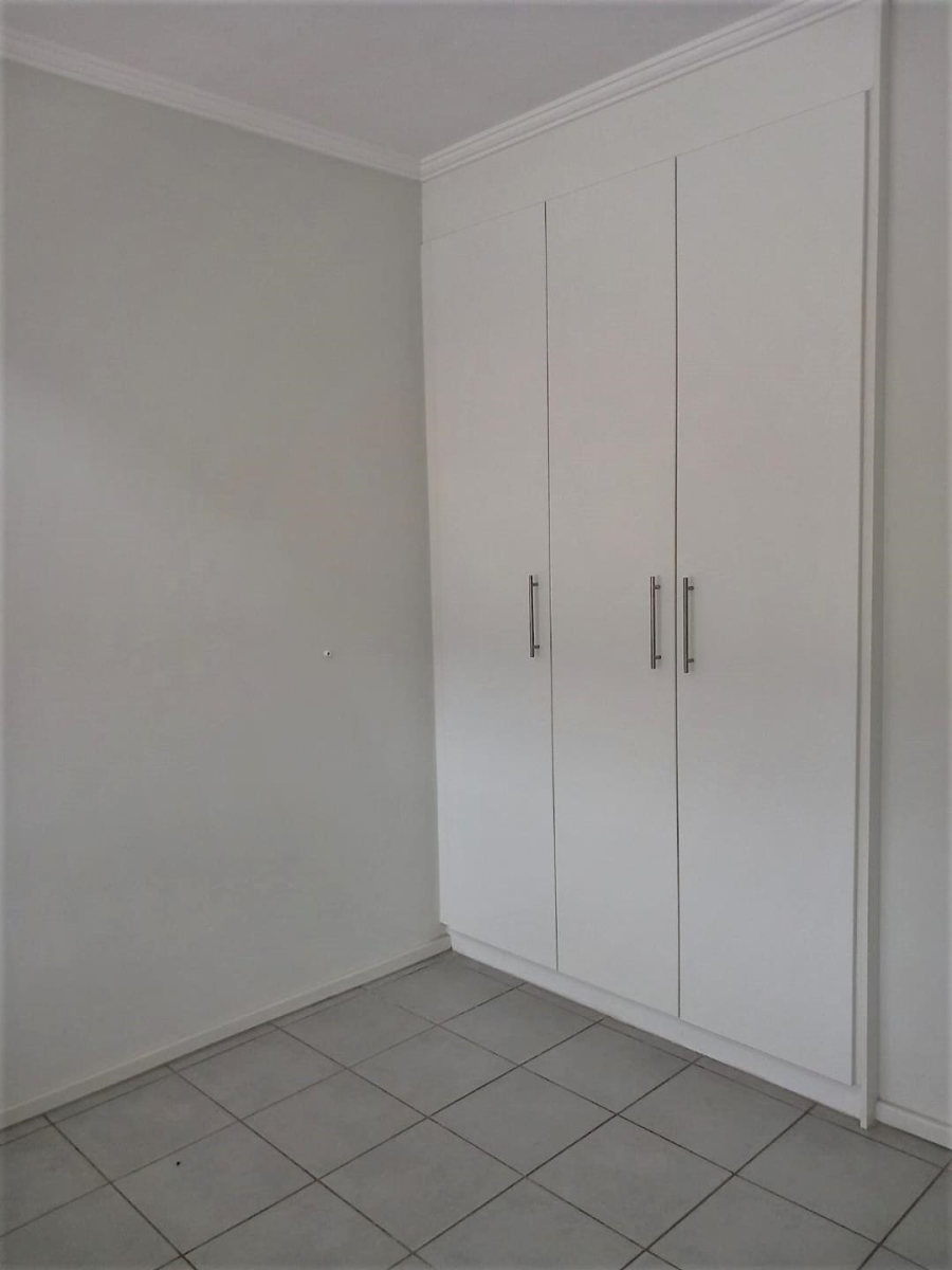 To Let 2 Bedroom Property for Rent in Florida Gauteng
