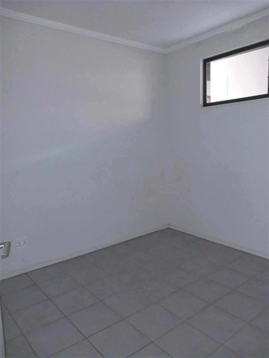 To Let 2 Bedroom Property for Rent in Florida Gauteng