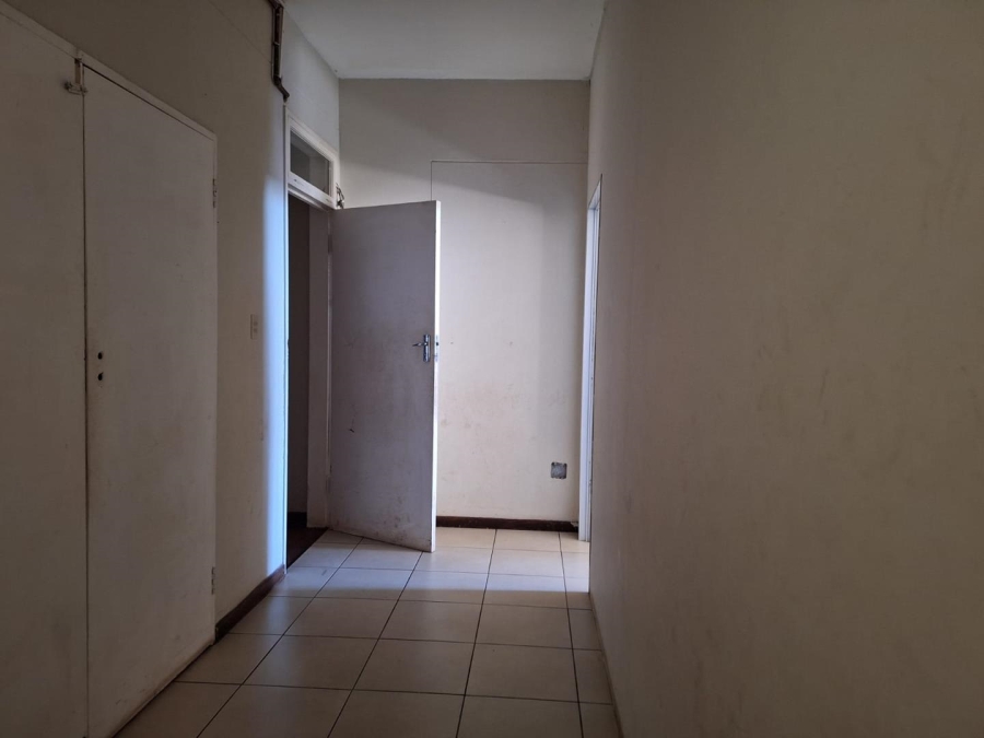 To Let 5 Bedroom Property for Rent in Yeoville Gauteng