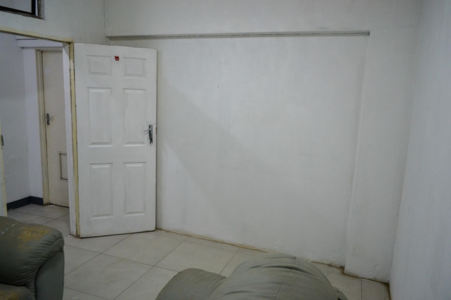 To Let 1 Bedroom Property for Rent in Brixton Gauteng