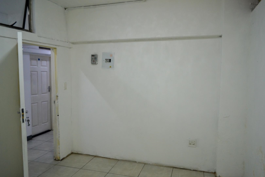 To Let 1 Bedroom Property for Rent in Brixton Gauteng