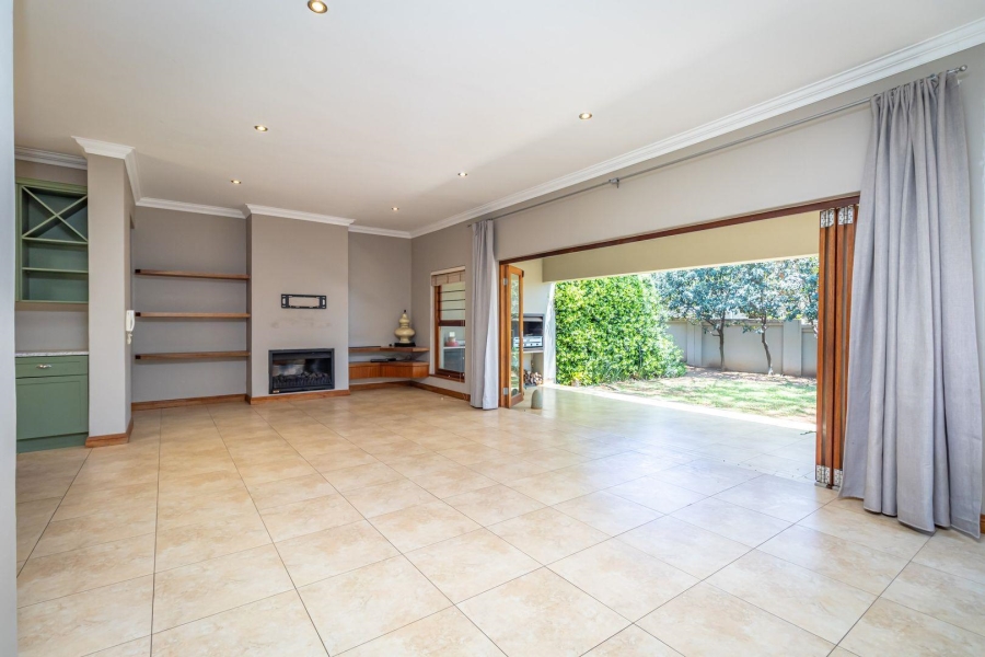 3 Bedroom Property for Sale in Northcliff Gauteng