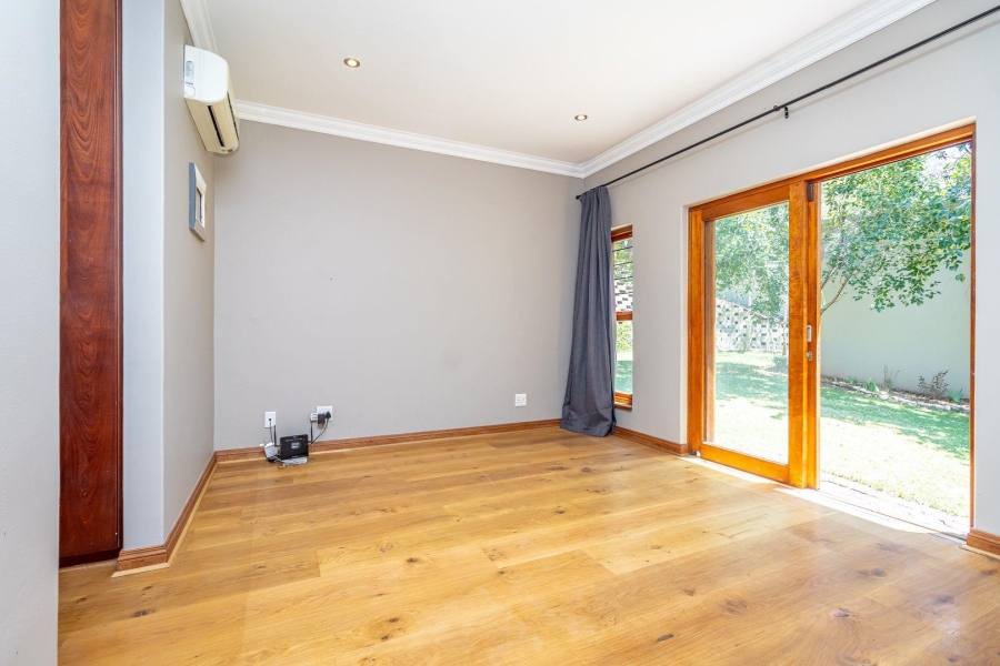 3 Bedroom Property for Sale in Northcliff Gauteng