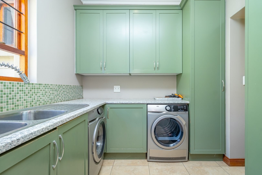 3 Bedroom Property for Sale in Northcliff Gauteng