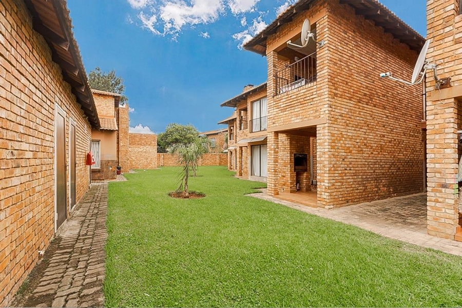 2 Bedroom Property for Sale in Edleen Gauteng