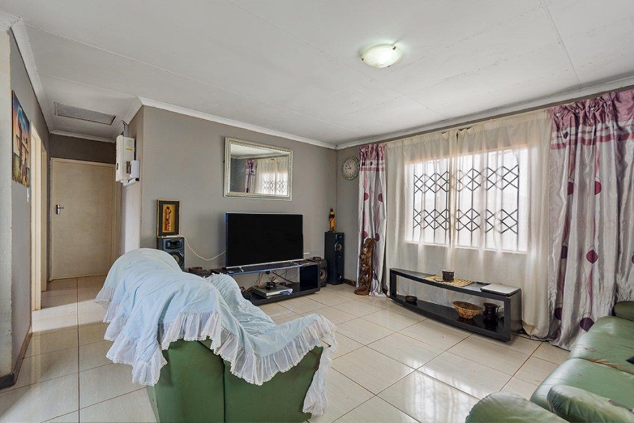 3 Bedroom Property for Sale in Protea Glen Gauteng