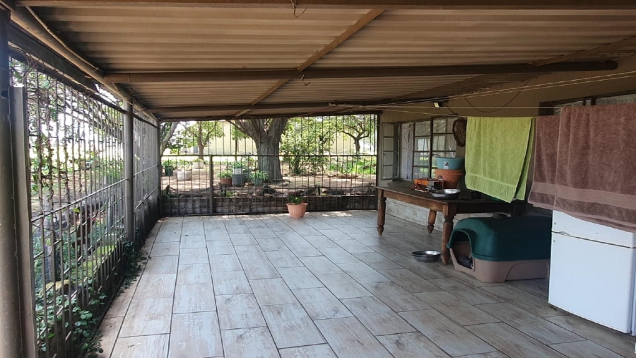 3 Bedroom Property for Sale in Roodia Gauteng