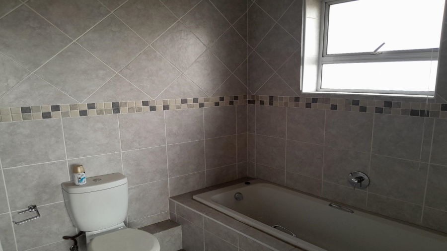 3 Bedroom Property for Sale in Riverspray Lifestyle Estate Gauteng