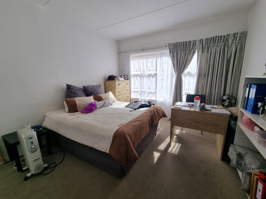 2 Bedroom Property for Sale in Bruma Gauteng