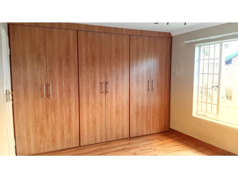 3 Bedroom Property for Sale in Garsfontein Gauteng