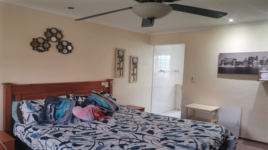 3 Bedroom Property for Sale in Louisrus Gauteng