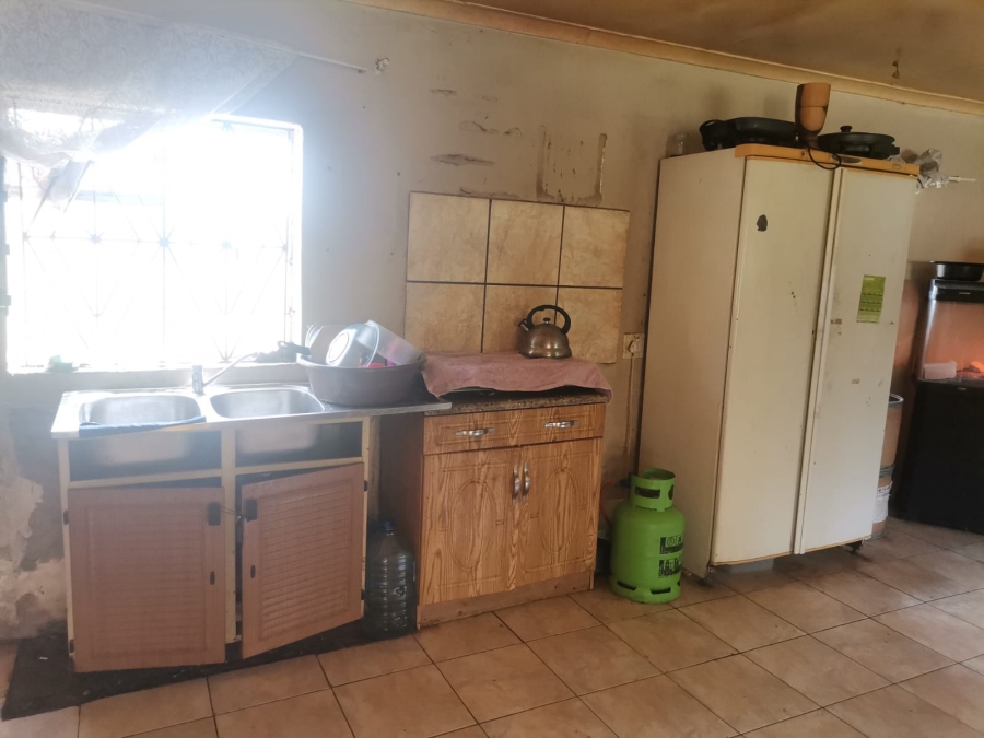 3 Bedroom Property for Sale in Louisrus Gauteng