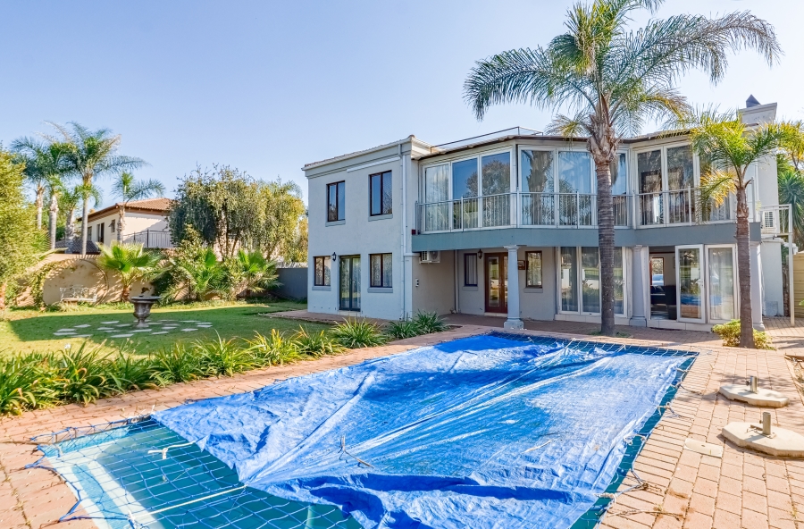 To Let 4 Bedroom Property for Rent in Silver Lakes Golf Estate Gauteng