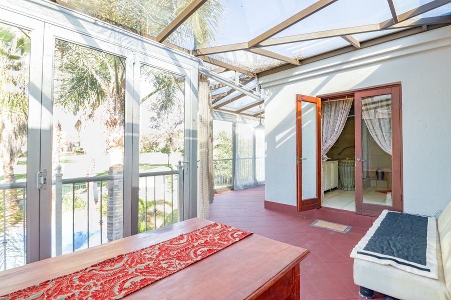 To Let 4 Bedroom Property for Rent in Silver Lakes Golf Estate Gauteng