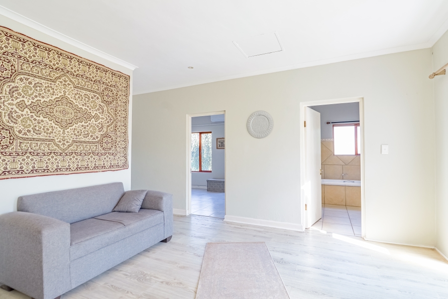 To Let 4 Bedroom Property for Rent in Silver Lakes Golf Estate Gauteng
