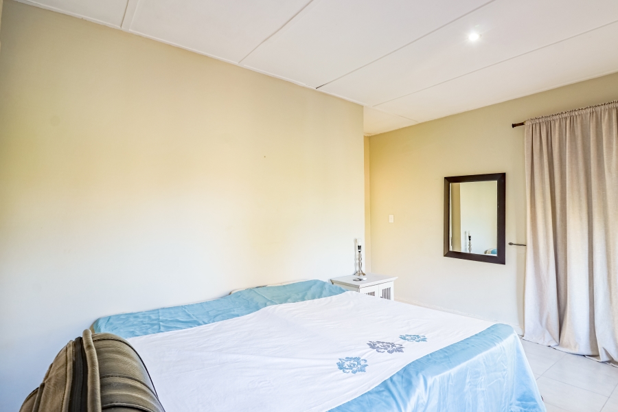 To Let 4 Bedroom Property for Rent in Silver Lakes Golf Estate Gauteng