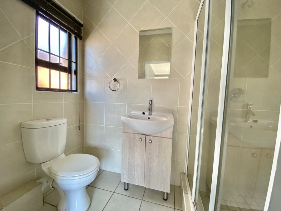 To Let 2 Bedroom Property for Rent in Wilgeheuwel Gauteng