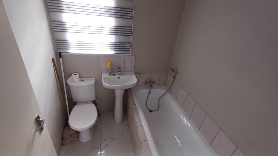 To Let 3 Bedroom Property for Rent in Albertsdal Gauteng