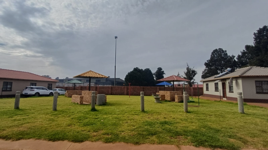 To Let 3 Bedroom Property for Rent in Albertsdal Gauteng