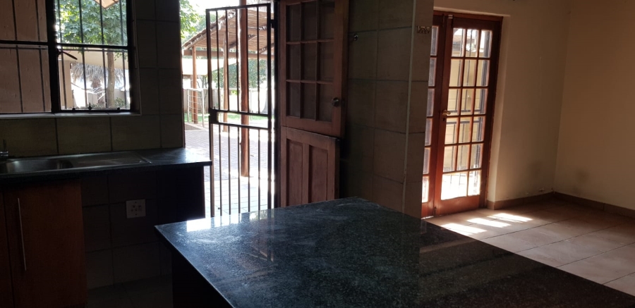 To Let 2 Bedroom Property for Rent in Sunnyridge Gauteng