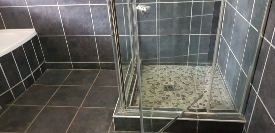 To Let 2 Bedroom Property for Rent in Sunnyridge Gauteng