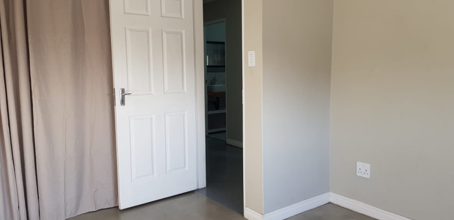 To Let 2 Bedroom Property for Rent in Sunnyridge Gauteng