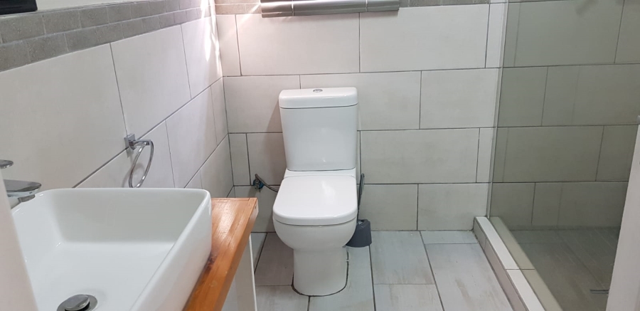 To Let 2 Bedroom Property for Rent in Sunnyridge Gauteng