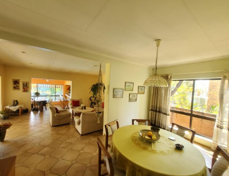 4 Bedroom Property for Sale in Glenvista Gauteng
