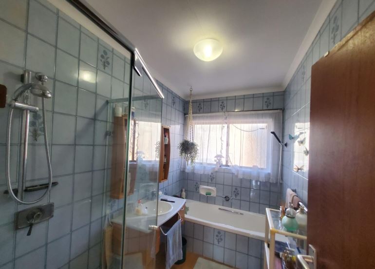 4 Bedroom Property for Sale in Glenvista Gauteng