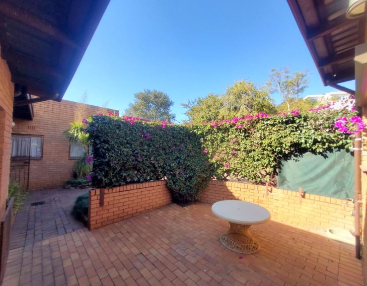 4 Bedroom Property for Sale in Glenvista Gauteng