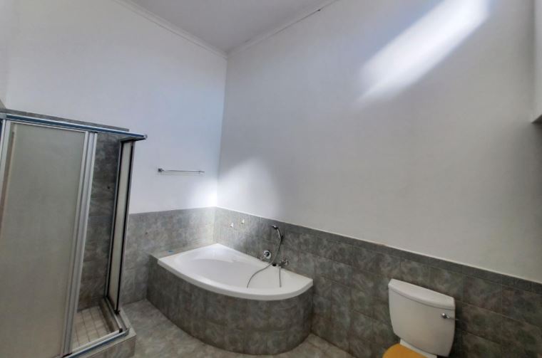 4 Bedroom Property for Sale in Glenvista Gauteng