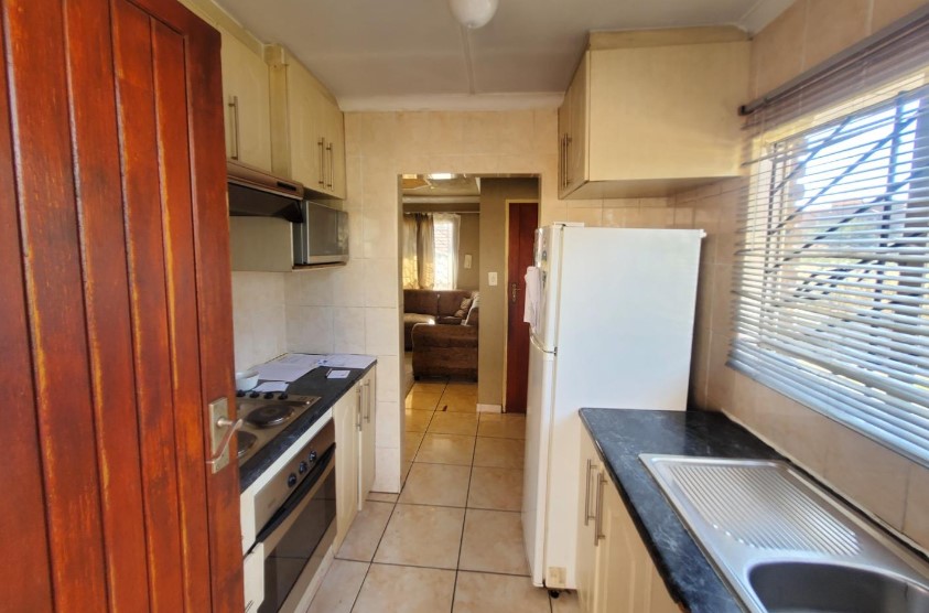3 Bedroom Property for Sale in Mondeor Gauteng