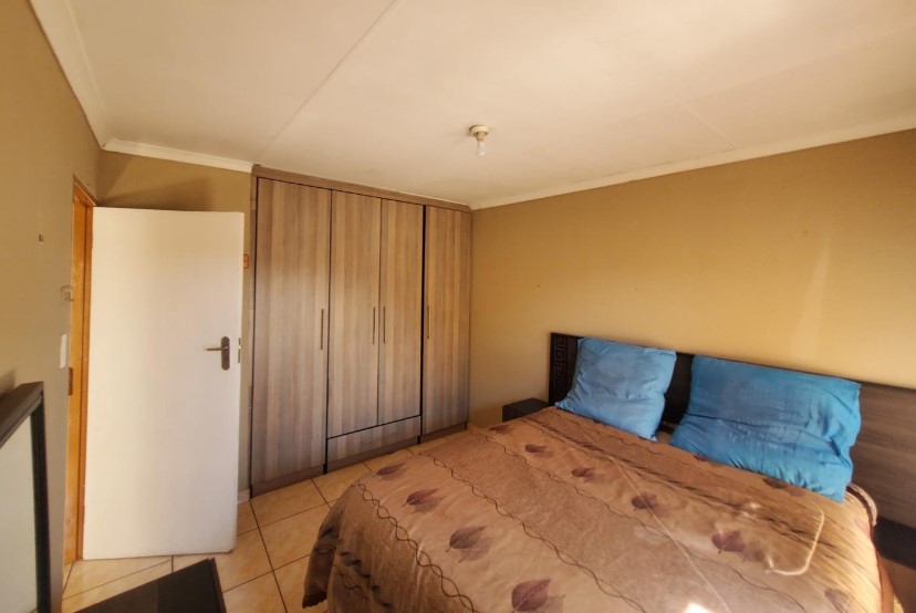 3 Bedroom Property for Sale in Mondeor Gauteng