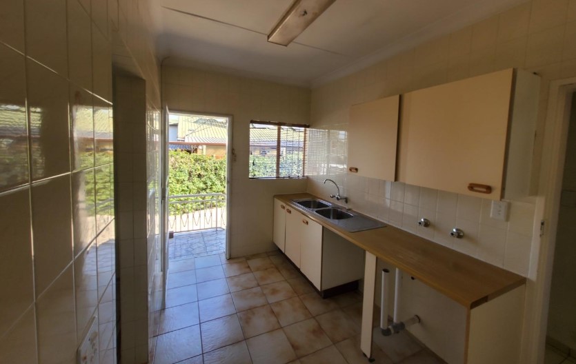 4 Bedroom Property for Sale in Mondeor Gauteng
