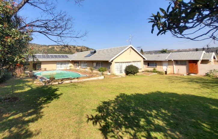 4 Bedroom Property for Sale in Mondeor Gauteng