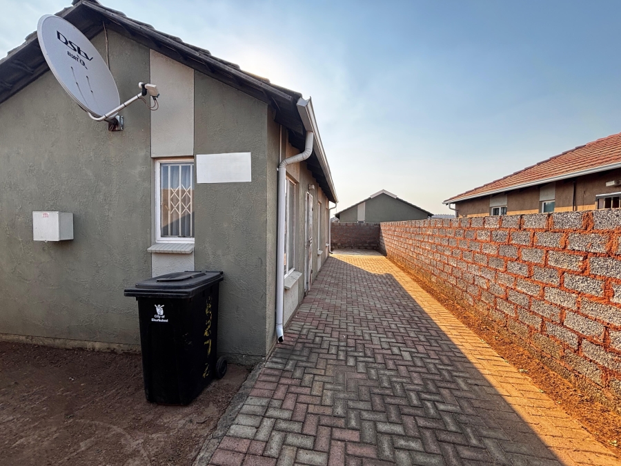3 Bedroom Property for Sale in Windmill Park Gauteng