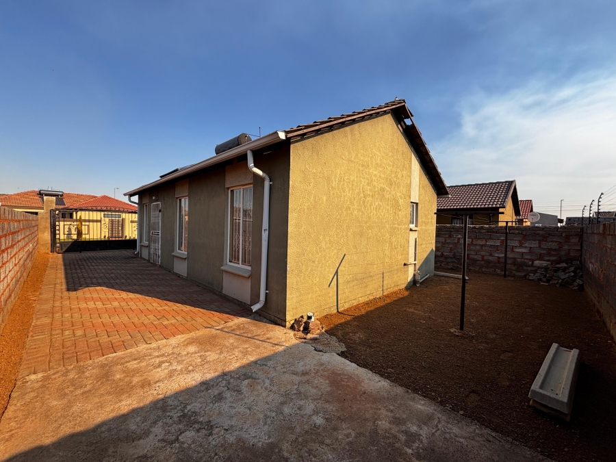 3 Bedroom Property for Sale in Windmill Park Gauteng