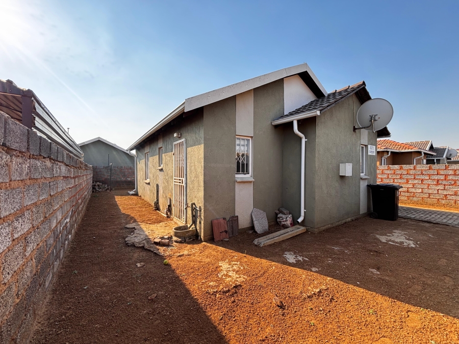 3 Bedroom Property for Sale in Windmill Park Gauteng