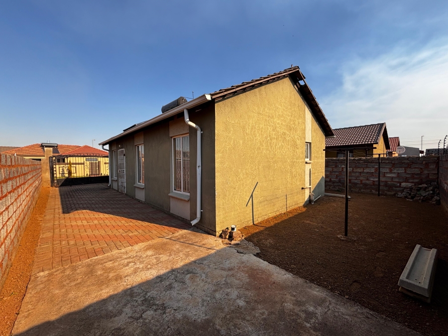 3 Bedroom Property for Sale in Windmill Park Gauteng