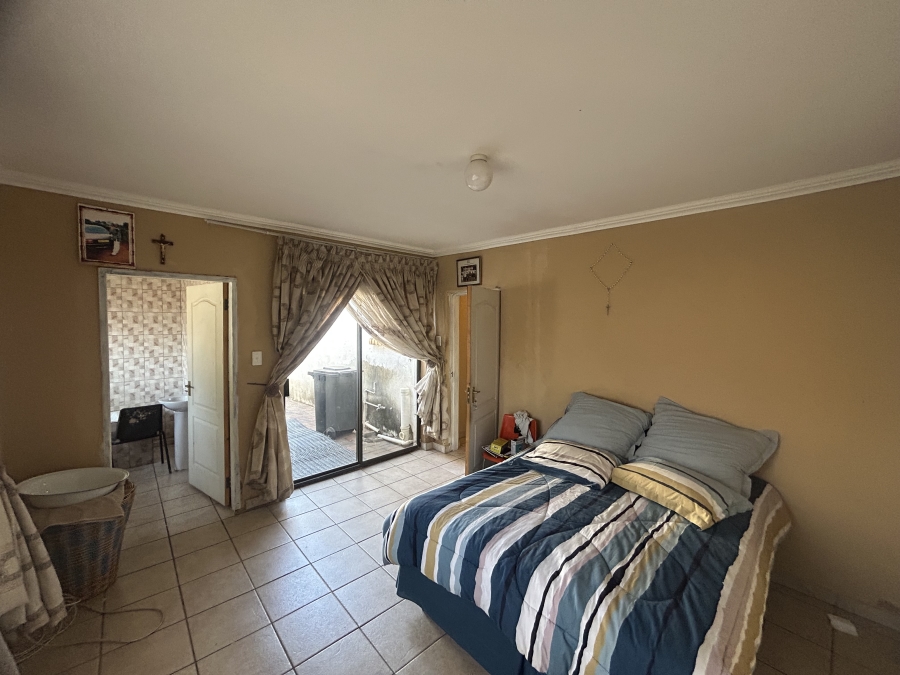 5 Bedroom Property for Sale in Soshanguve L Gauteng