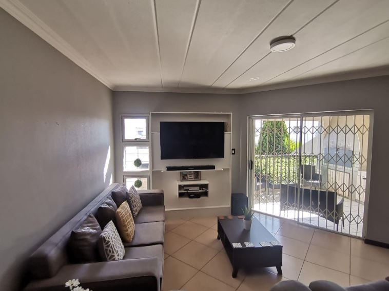 3 Bedroom Property for Sale in Elandshaven Gauteng