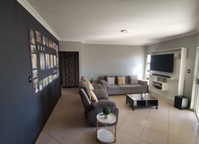 3 Bedroom Property for Sale in Elandshaven Gauteng