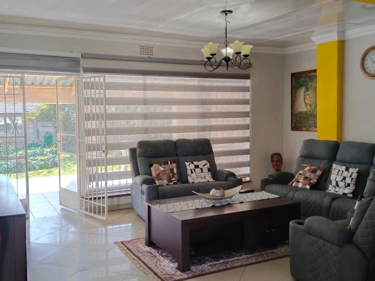 3 Bedroom Property for Sale in Ridgeway Gauteng